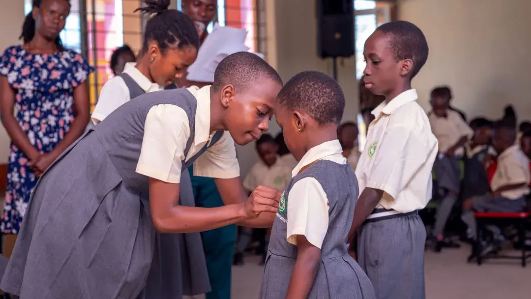 Handing over to incoming prefect