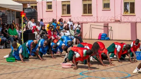 Pass the ball - upper primary